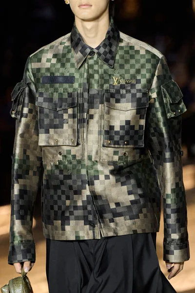 Look 27